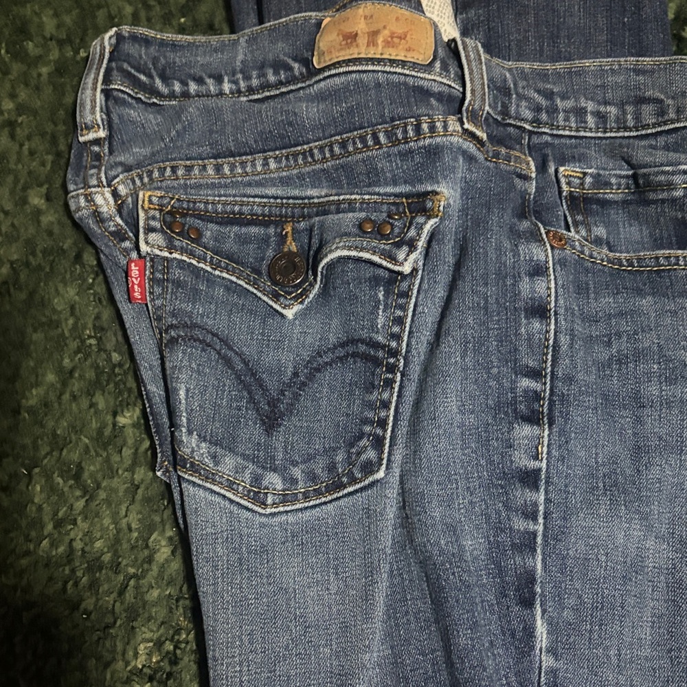 Stylish Women's Boot Cut Jeans in Classic Blue